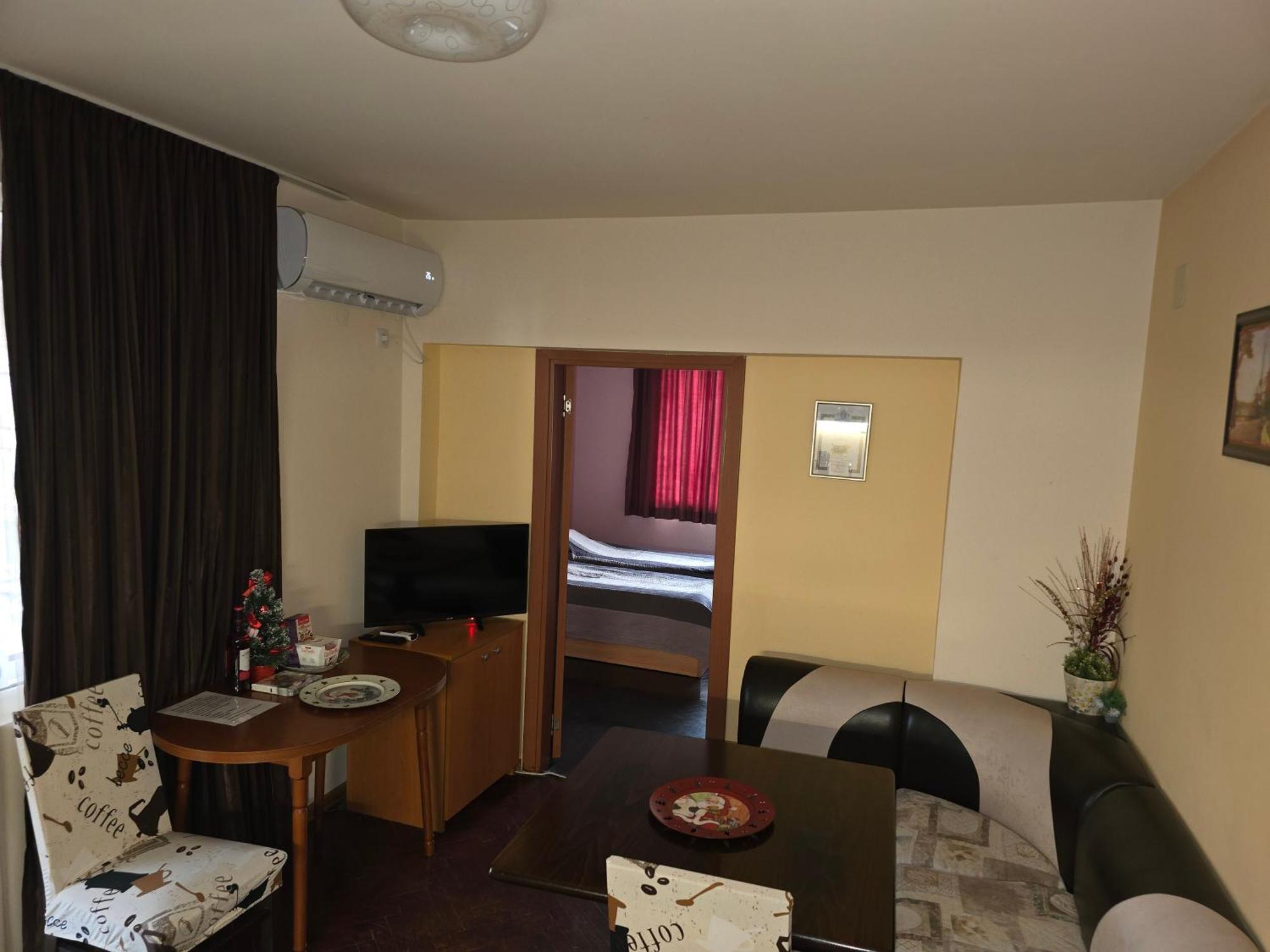 Comfort Apartment Vt เวลีคอเทอร์โนโว ภายนอก รูปภาพ