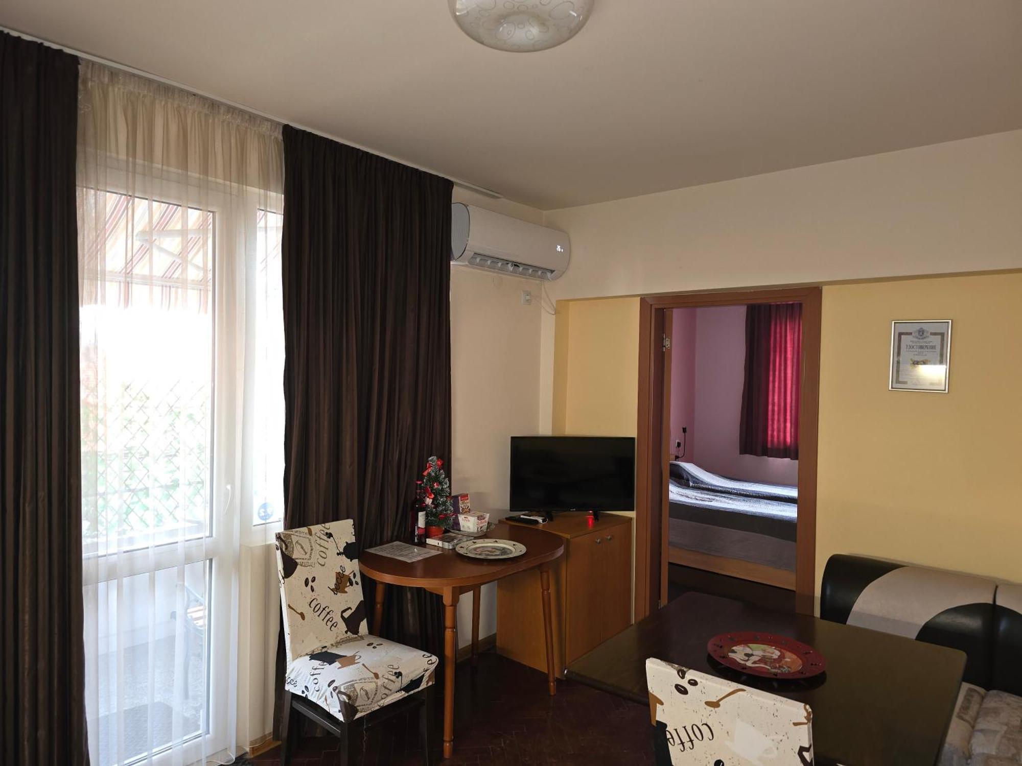 Comfort Apartment Vt เวลีคอเทอร์โนโว ภายนอก รูปภาพ