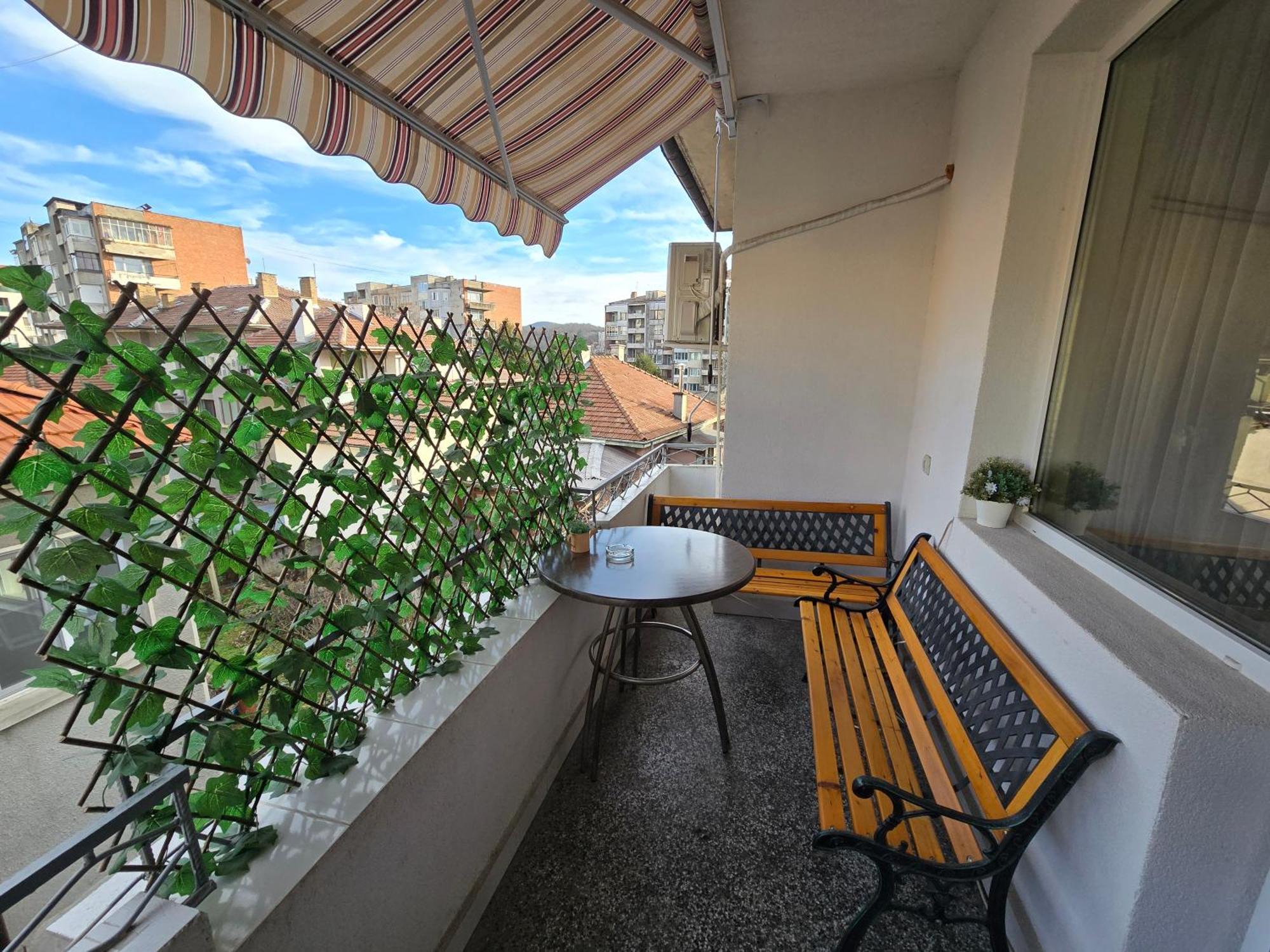 Comfort Apartment Vt เวลีคอเทอร์โนโว ภายนอก รูปภาพ