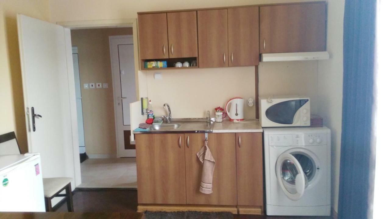 Comfort Apartment Vt เวลีคอเทอร์โนโว ภายนอก รูปภาพ