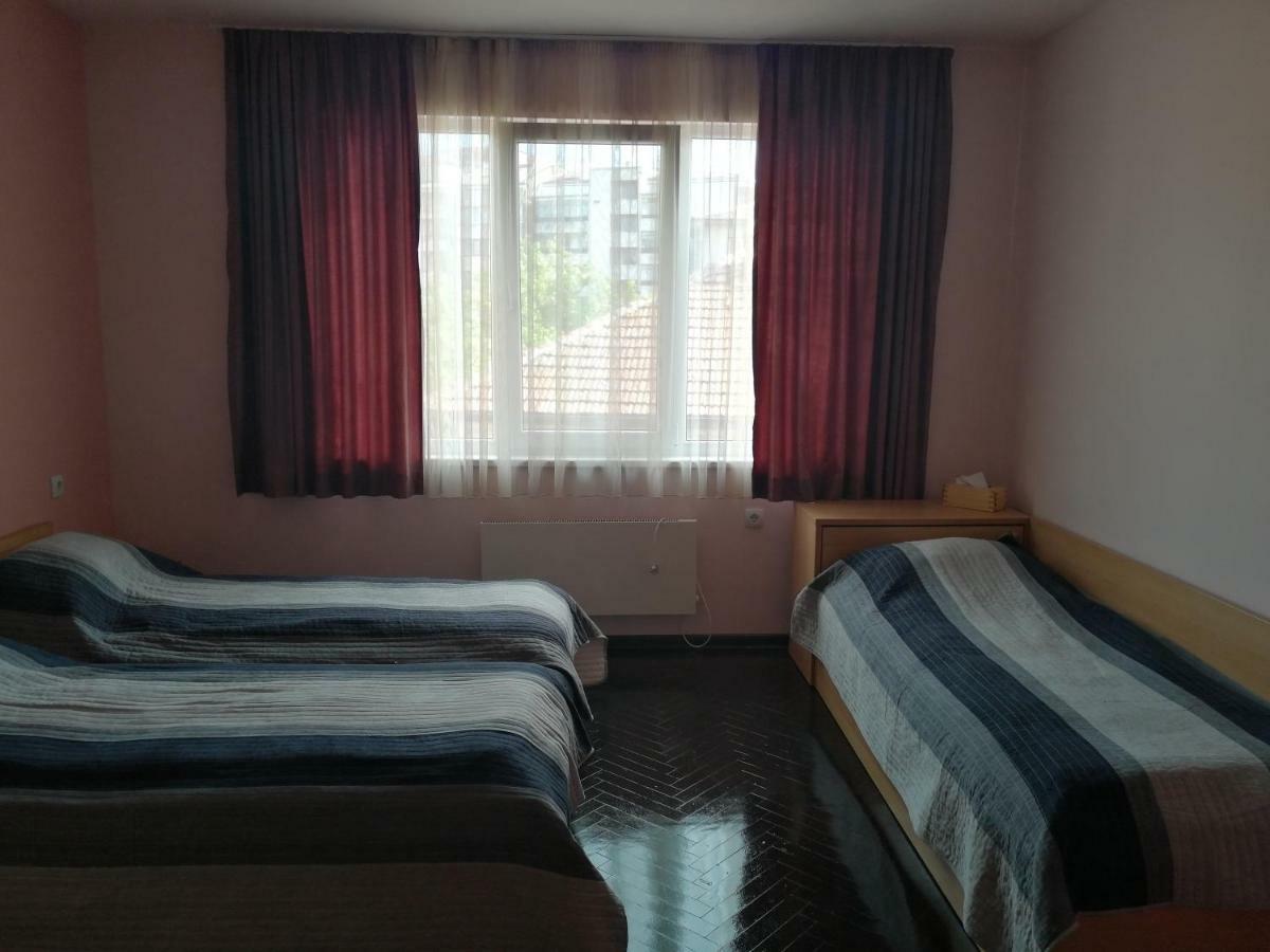 Comfort Apartment Vt เวลีคอเทอร์โนโว ภายนอก รูปภาพ
