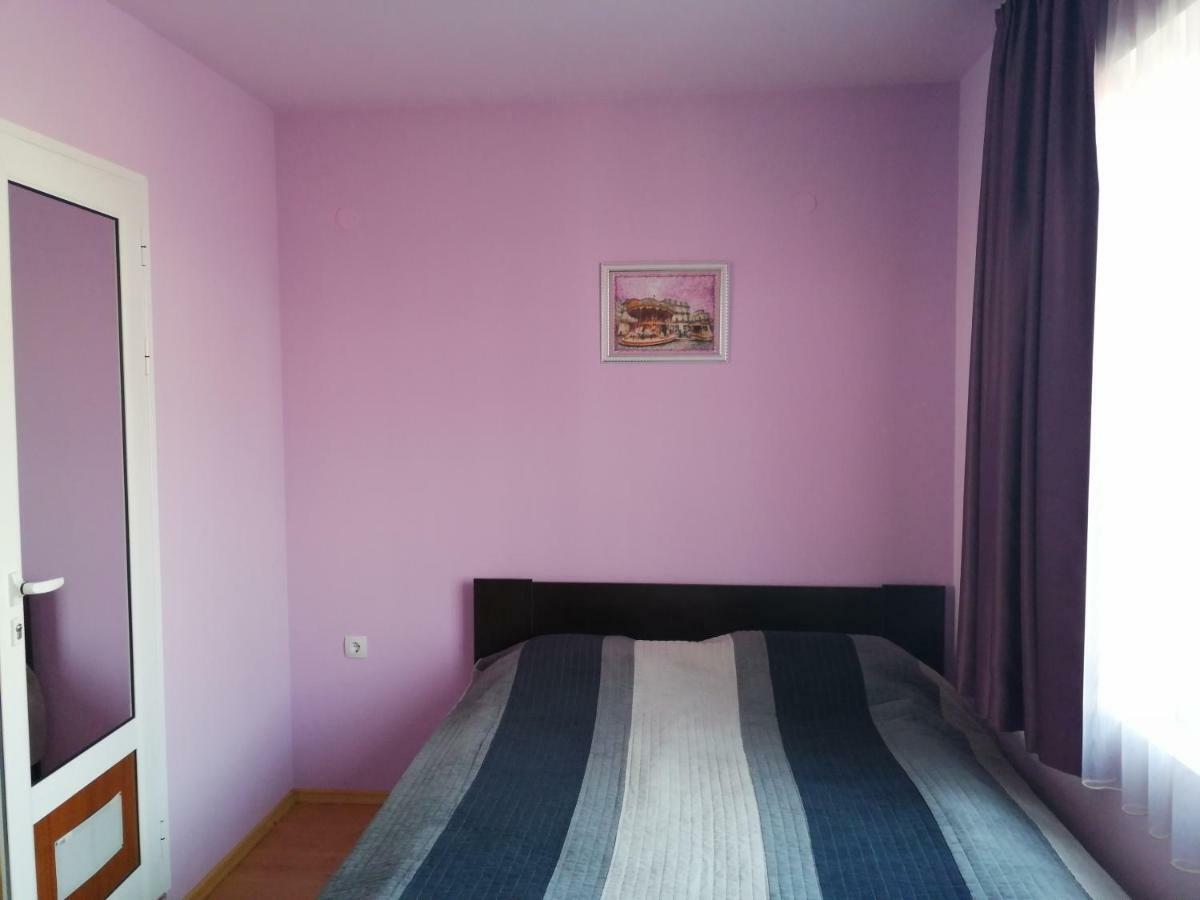 Comfort Apartment Vt เวลีคอเทอร์โนโว ภายนอก รูปภาพ