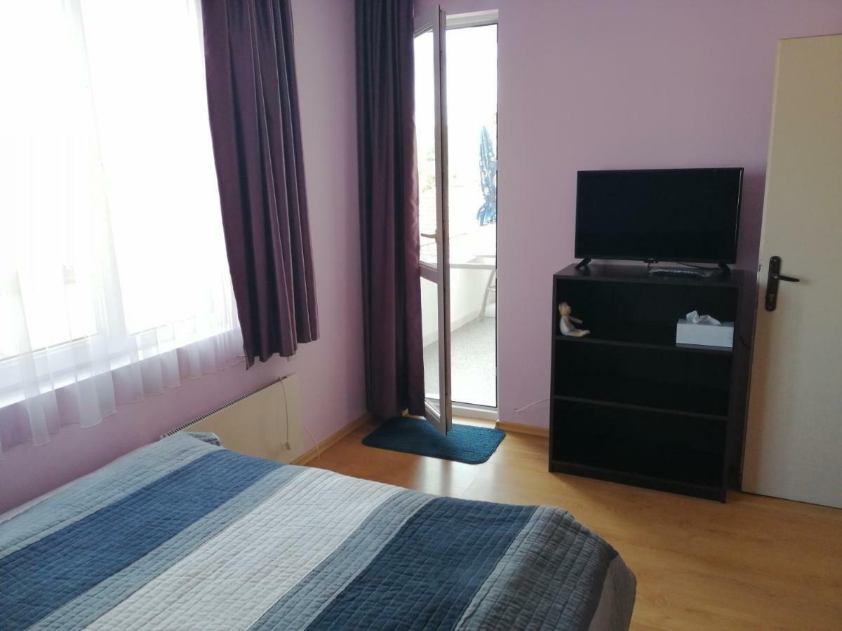 Comfort Apartment Vt เวลีคอเทอร์โนโว ภายนอก รูปภาพ